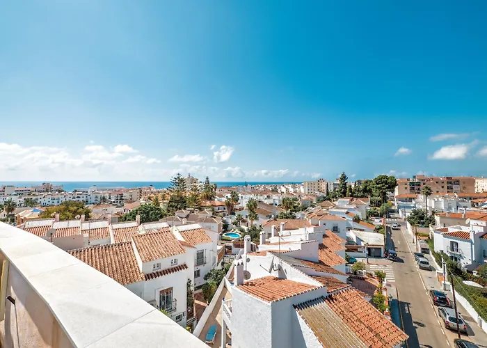 Modern Apartment With Best Location Parador, Nerja