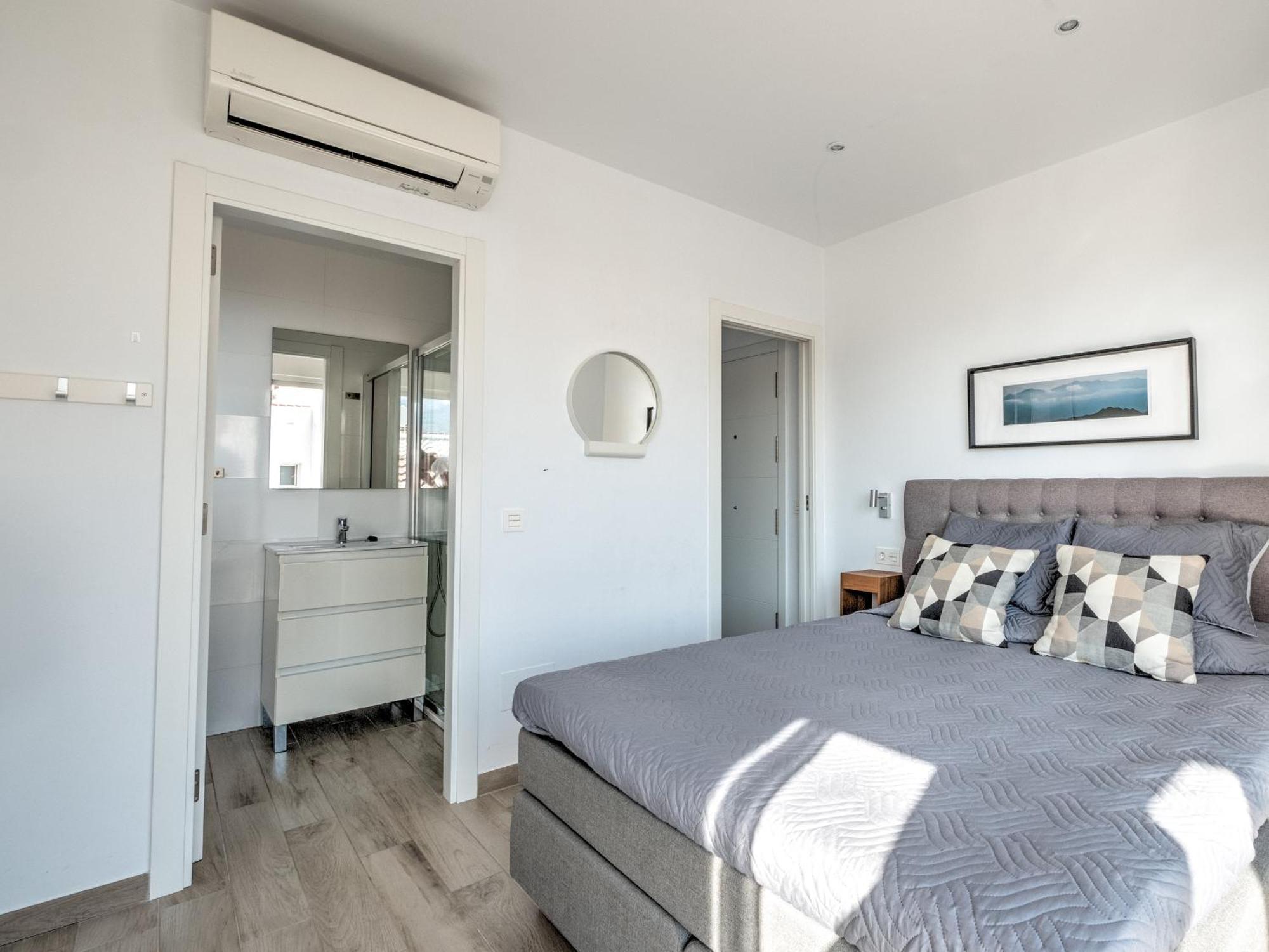 Apartment Modern With Location Parador, *